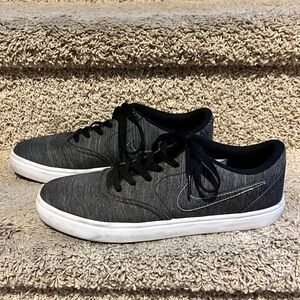 Men’s size 9.5 Nike SB Check Gray Skateboarding Shoes
